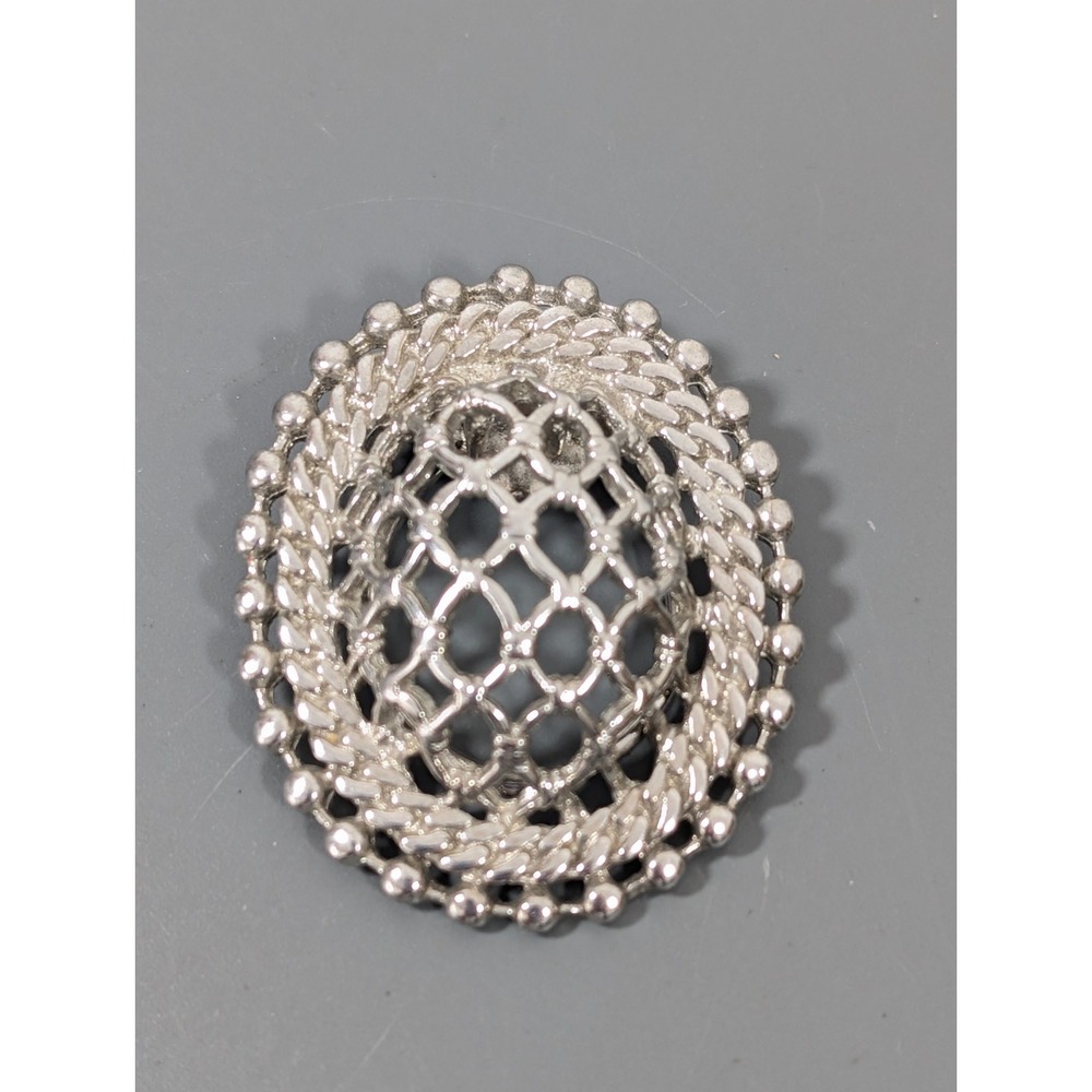 Vintage Silver Tone Open Metal Work Oval Dome Scarf Clip MCM‎ Ornate